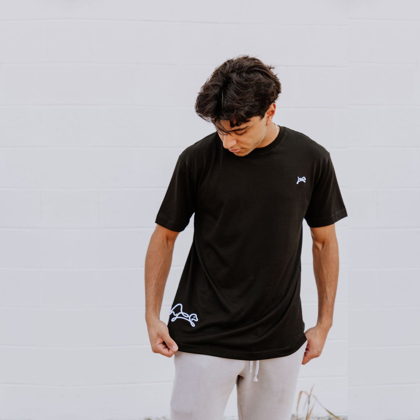 OOsmash men’s black T-Shirt made from 100% Supima cotton with a soft, durable finish.